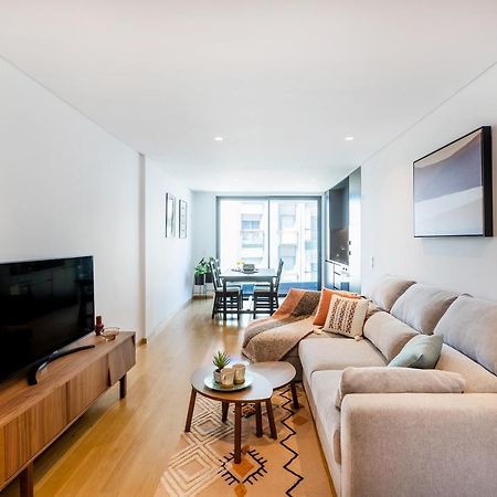 Camoes Downtown With Parking Apartment Porto Luaran gambar