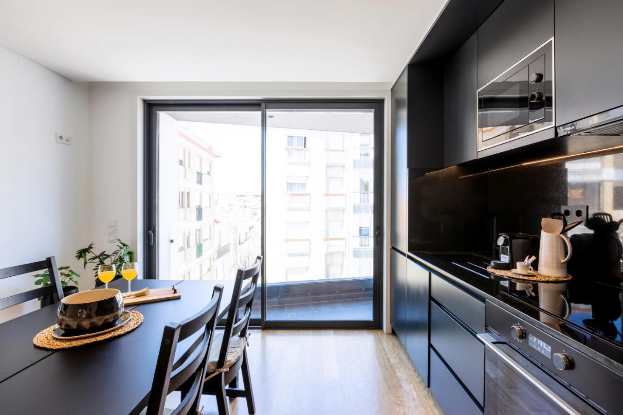 Camoes Downtown With Parking Apartment Porto Luaran gambar