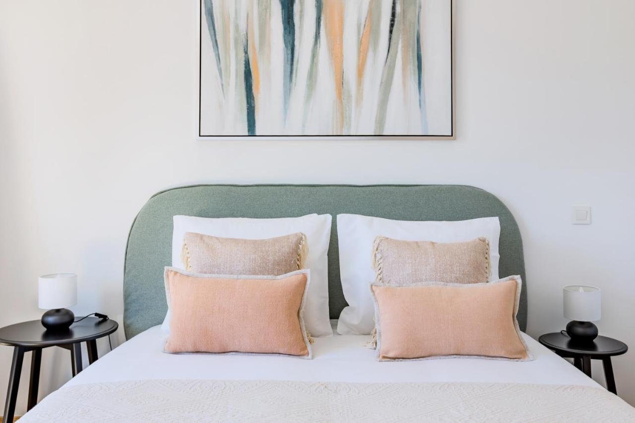 Camoes Downtown With Parking Apartment Porto Luaran gambar